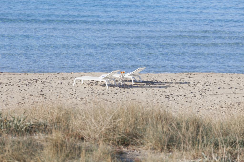 Spiaggiabella Beach Hotel Del Silenzio By Ria Hotels Torre Rinalda Bagian luar foto